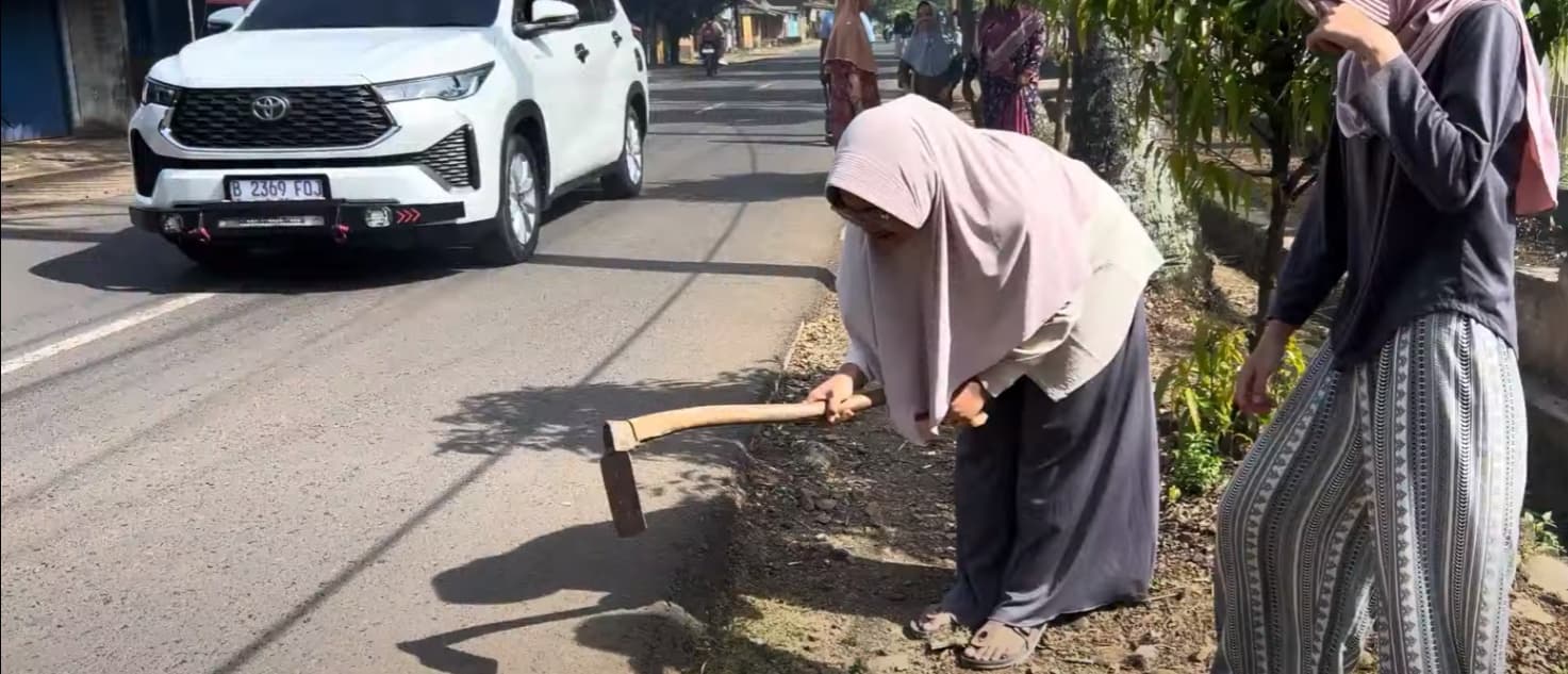 Jumat Bersih Jalan Raya Palumbon